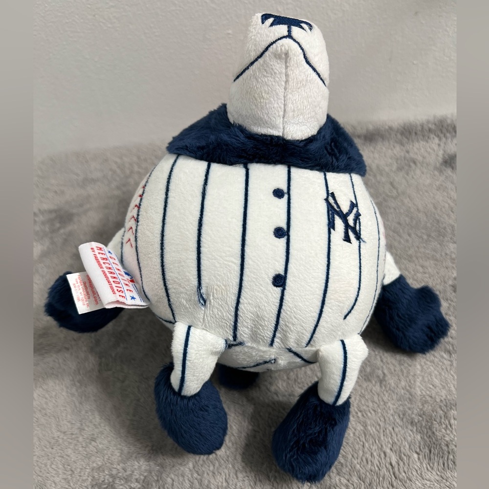 New York Yankees Orbiez Baseball Plush - Picture 5 of 10